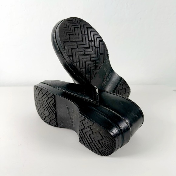 Dansko‎ Black Leather Professional Clogs Slip On Shoes Womens Size 38 - Picture 12 of 13